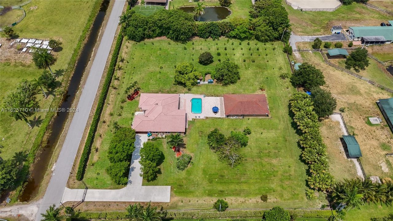 En Venta: $3,450,000 (7 camas, 4 baños, 5758 Pies cuadrados)