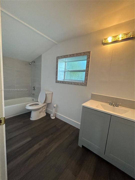 Recently Rented: $1,550 (0 beds, 1 baths, 3205 Square Feet)