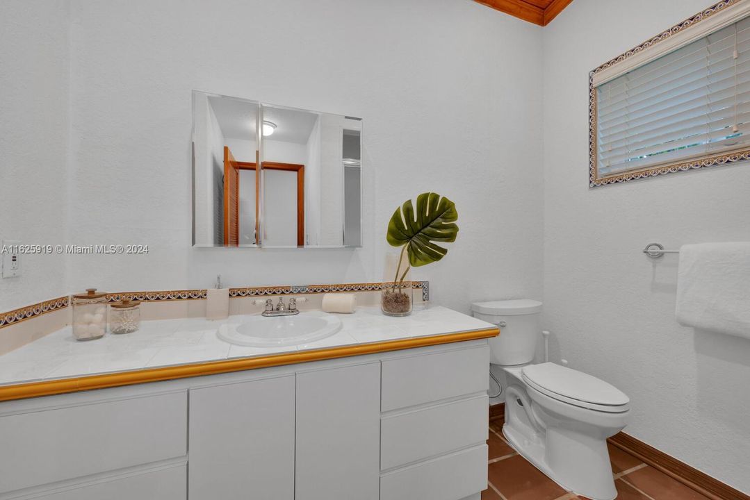 Guest House Bathroom