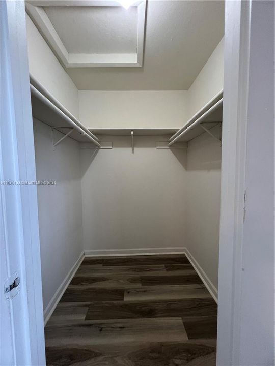 Recently Rented: $1,550 (1 beds, 1 baths, 0 Square Feet)