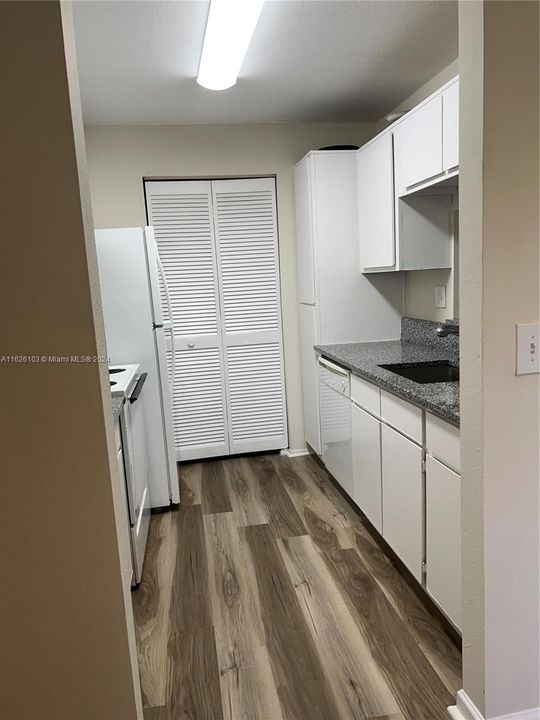 Recently Rented: $1,550 (1 beds, 1 baths, 0 Square Feet)