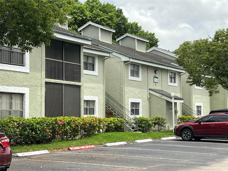 Recently Rented: $1,550 (1 beds, 1 baths, 0 Square Feet)