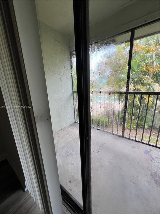 Recently Rented: $1,550 (1 beds, 1 baths, 0 Square Feet)