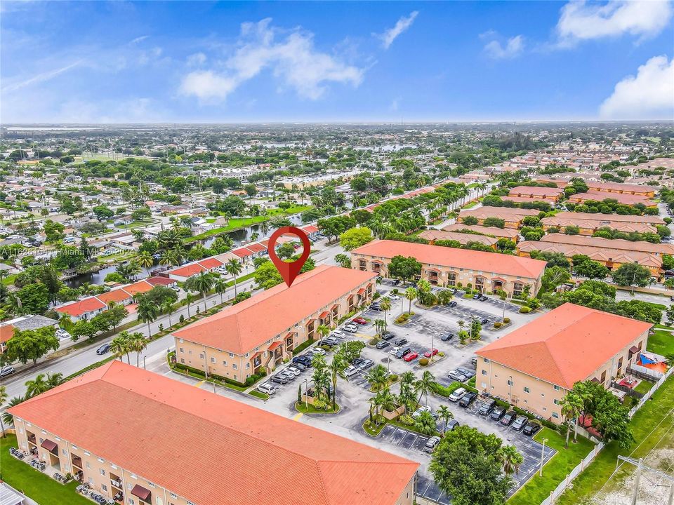 Recently Sold: $455,000 (4 beds, 3 baths, 2430 Square Feet)