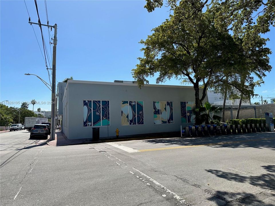 View from SW corner of Jefferson Avenue & 6th st