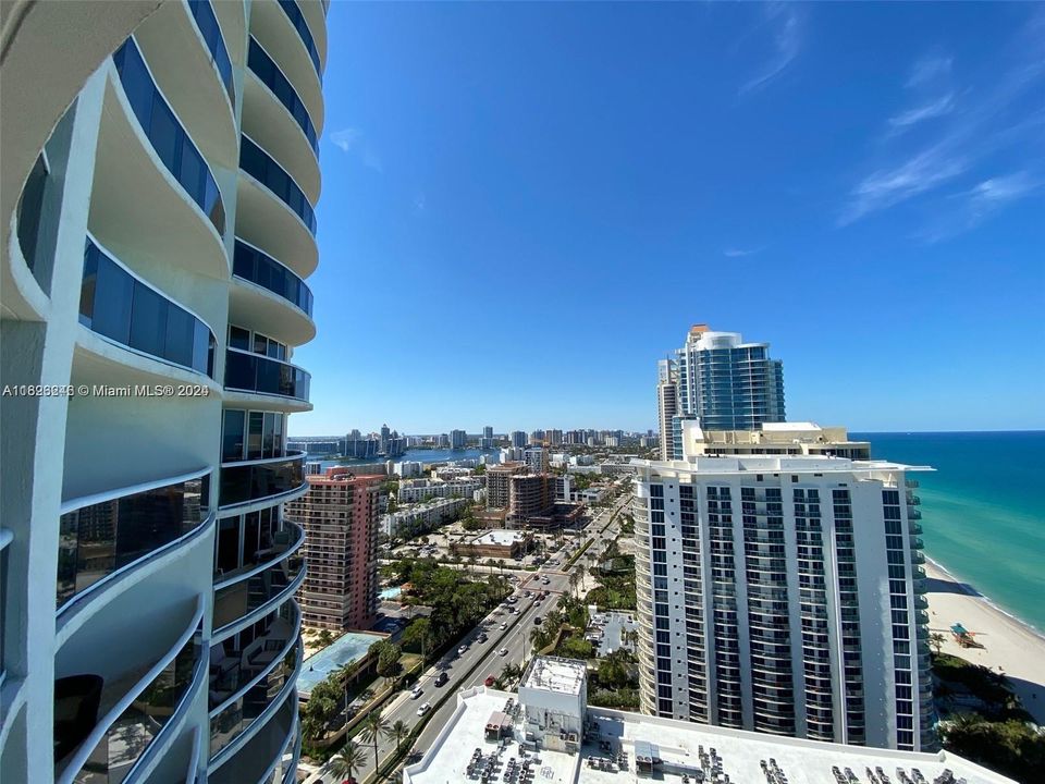 Active With Contract: $6,200 (2 beds, 2 baths, 1396 Square Feet)