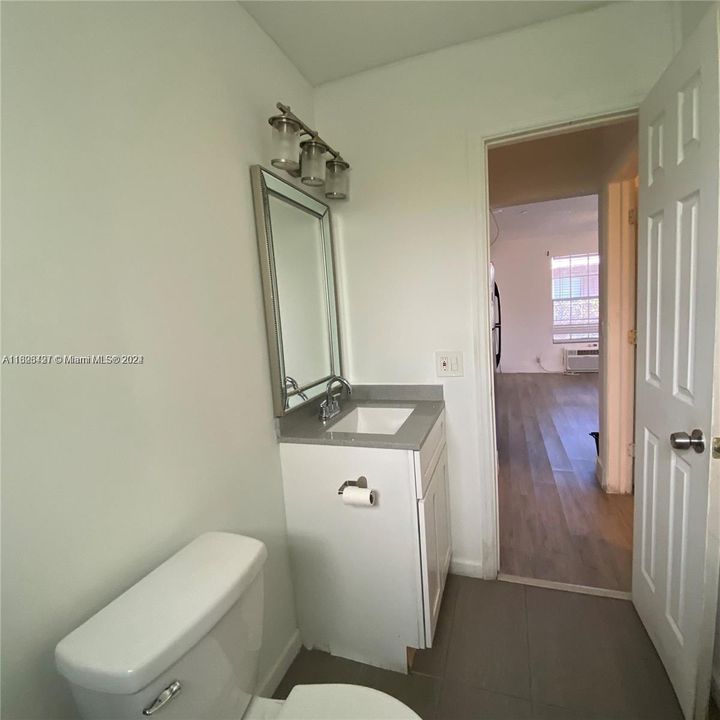 For Rent: $1,500 (1 beds, 1 baths, 2543 Square Feet)