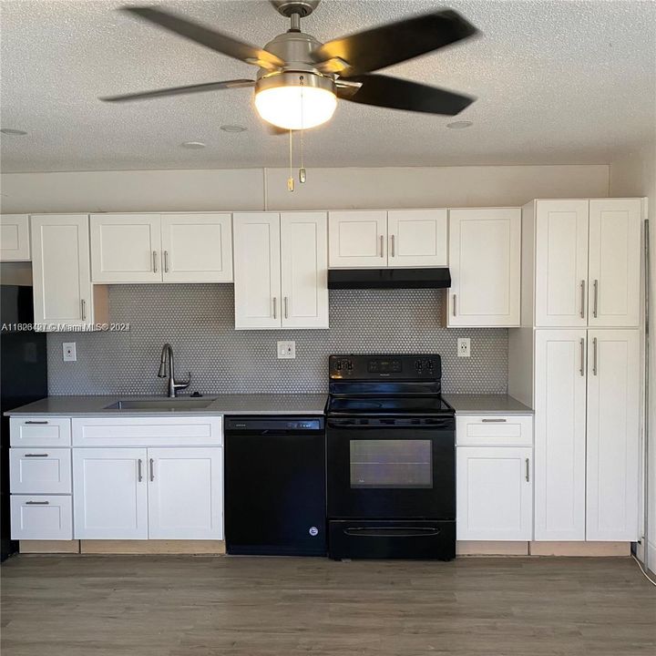 For Rent: $1,500 (1 beds, 1 baths, 2543 Square Feet)