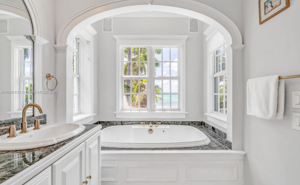 For Sale: $4,999,900 (4 beds, 4 baths, 3001 Square Feet)