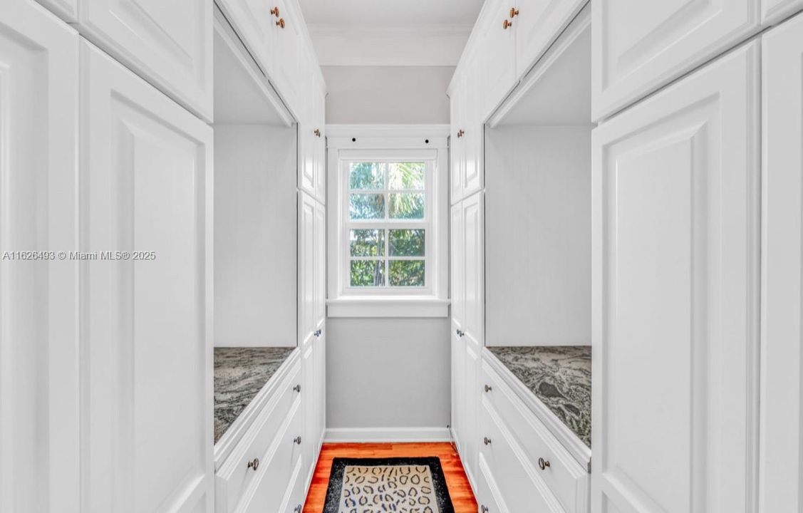 For Sale: $4,999,900 (4 beds, 4 baths, 3001 Square Feet)