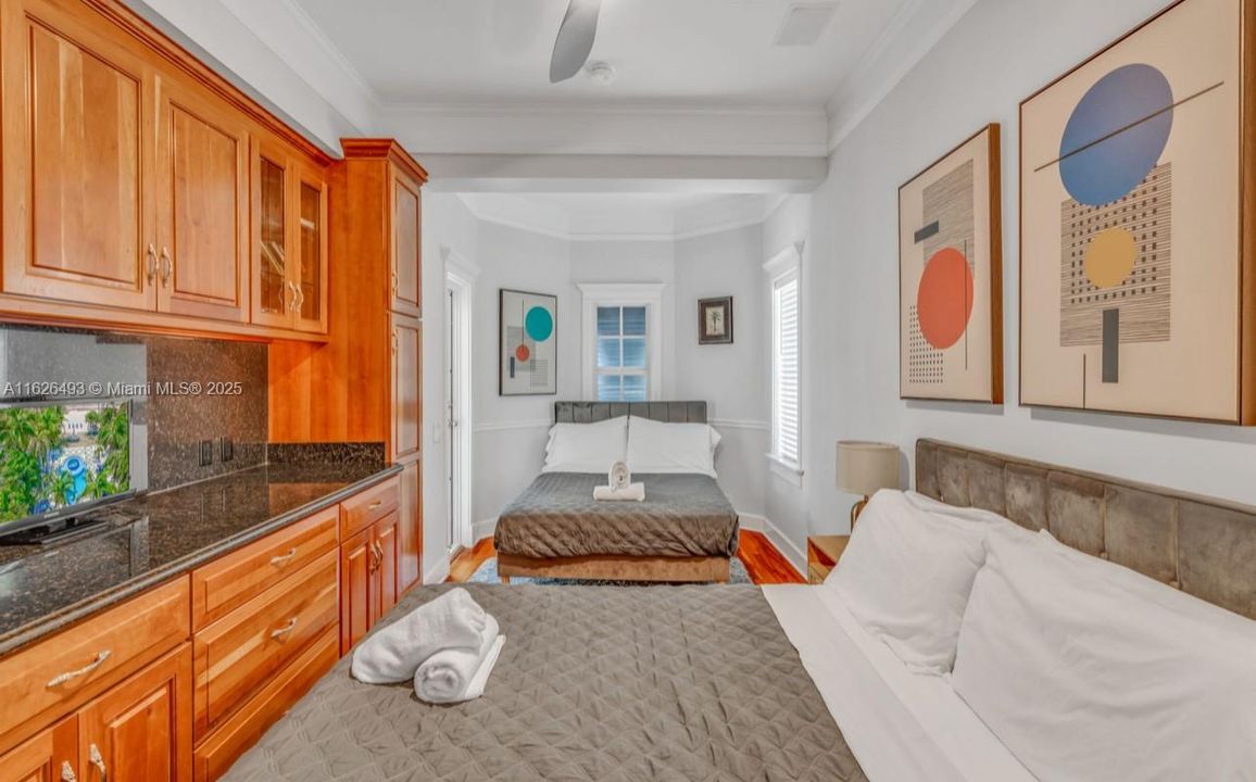 For Sale: $4,999,900 (4 beds, 4 baths, 3001 Square Feet)