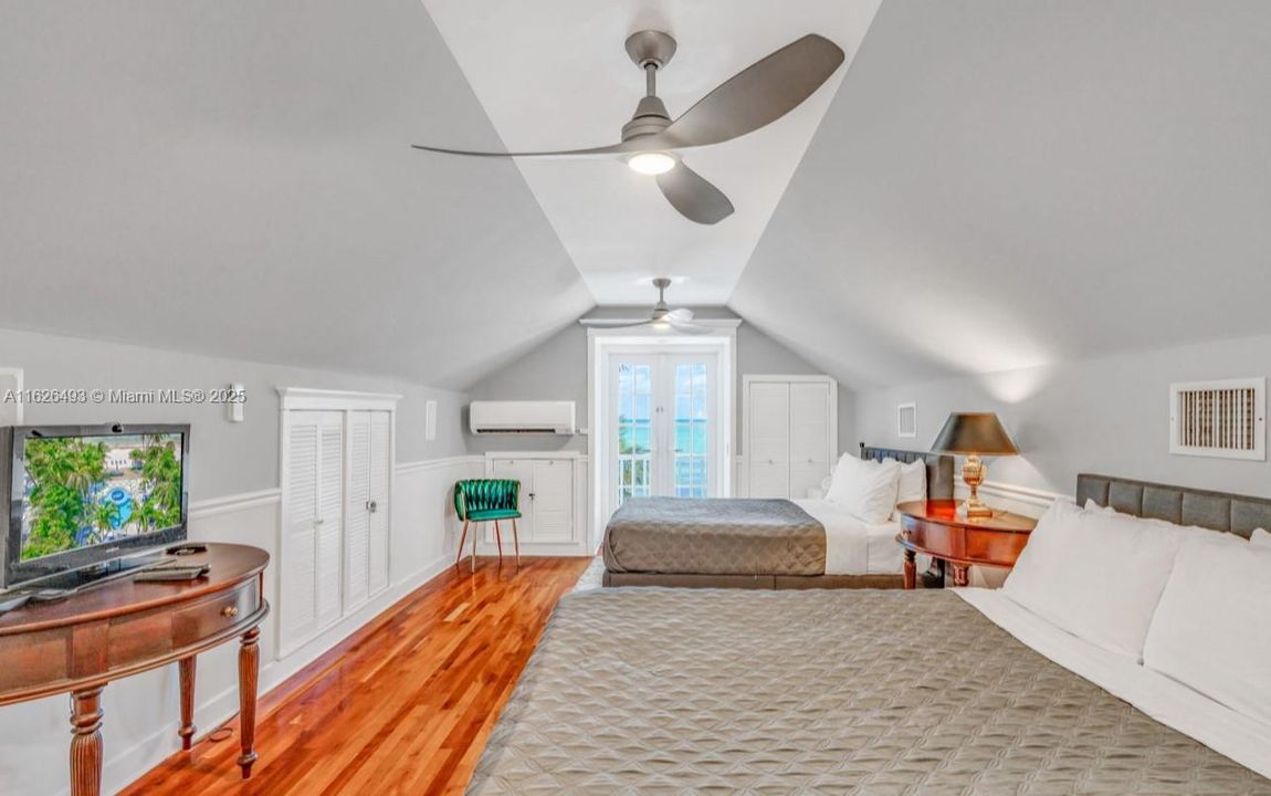 For Sale: $4,999,900 (4 beds, 4 baths, 3001 Square Feet)