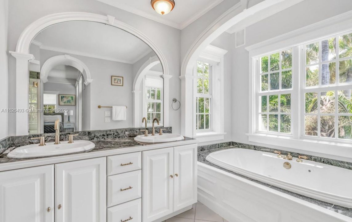 For Sale: $4,999,900 (4 beds, 4 baths, 3001 Square Feet)