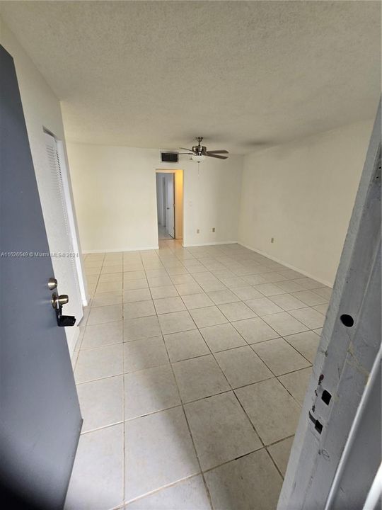 Activo con contrato: $149,950 (1 camas, 1 baños, 691 Pies cuadrados)