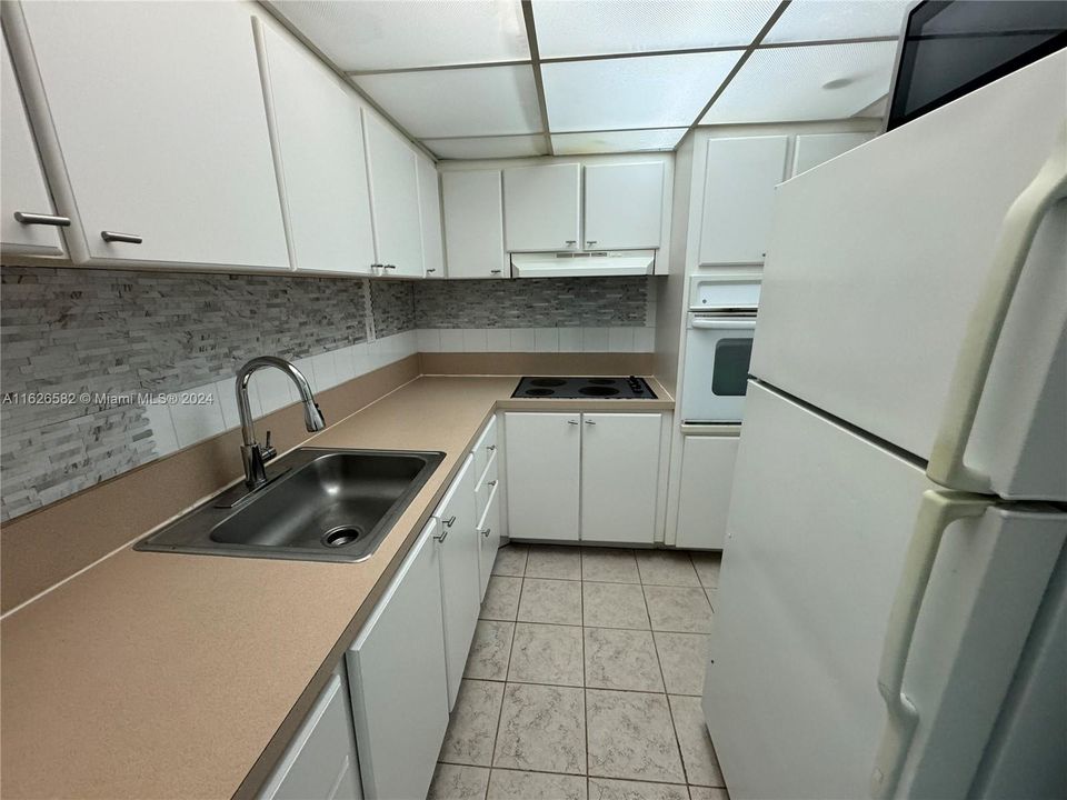 Vendido Recientemente: $349,900 (1 camas, 1 baños, 837 Pies cuadrados)