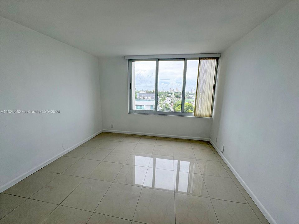 Vendido Recientemente: $349,900 (1 camas, 1 baños, 837 Pies cuadrados)