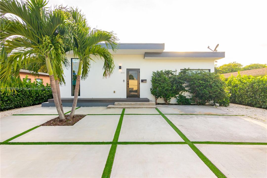 Active With Contract: $4,500 (3 beds, 2 baths, 1400 Square Feet)