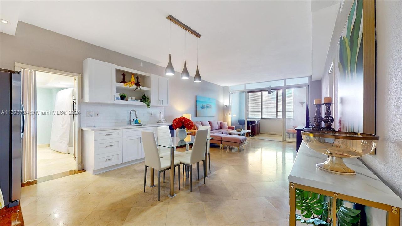 For Sale: $475,000 (1 beds, 2 baths, 1046 Square Feet)