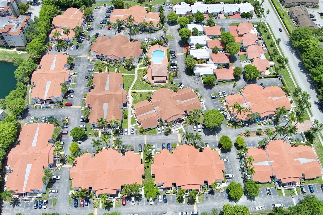 Recently Sold: $324,900 (2 beds, 2 baths, 820 Square Feet)