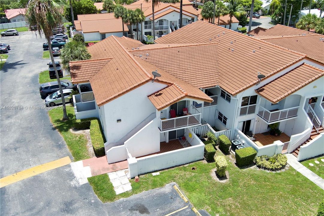 Recently Sold: $324,900 (2 beds, 2 baths, 820 Square Feet)