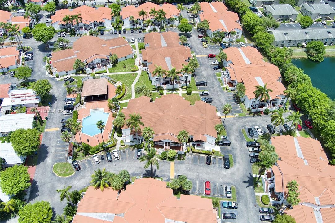 Recently Sold: $324,900 (2 beds, 2 baths, 820 Square Feet)