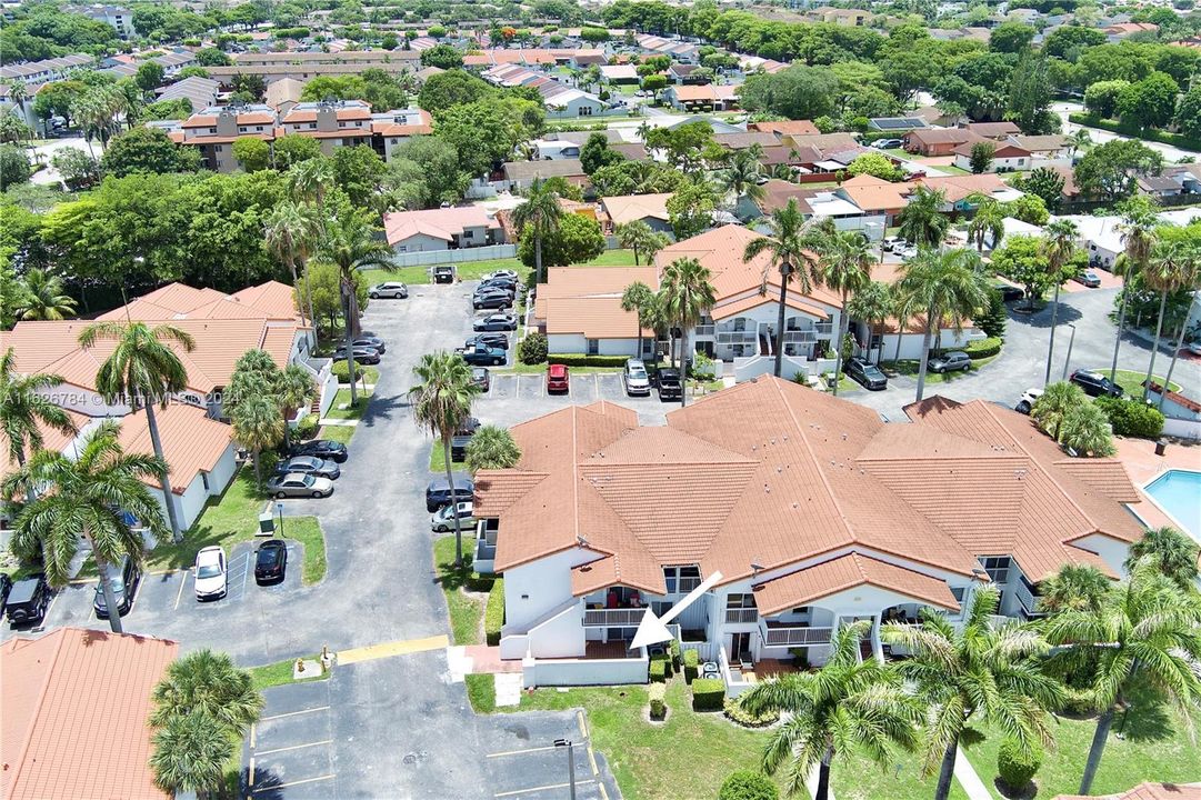 Recently Sold: $324,900 (2 beds, 2 baths, 820 Square Feet)