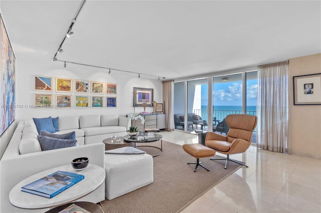 For Sale: $1,995,000 (2 beds, 2 baths, 1875 Square Feet)