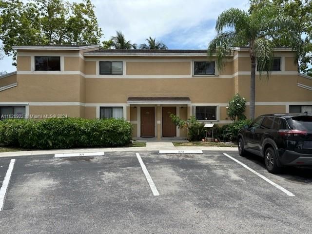 Recently Rented: $2,300 (2 beds, 2 baths, 1113 Square Feet)