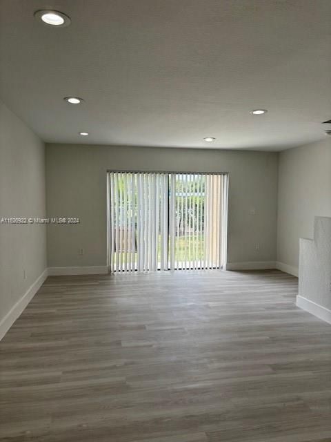 Recently Rented: $2,300 (2 beds, 2 baths, 1113 Square Feet)