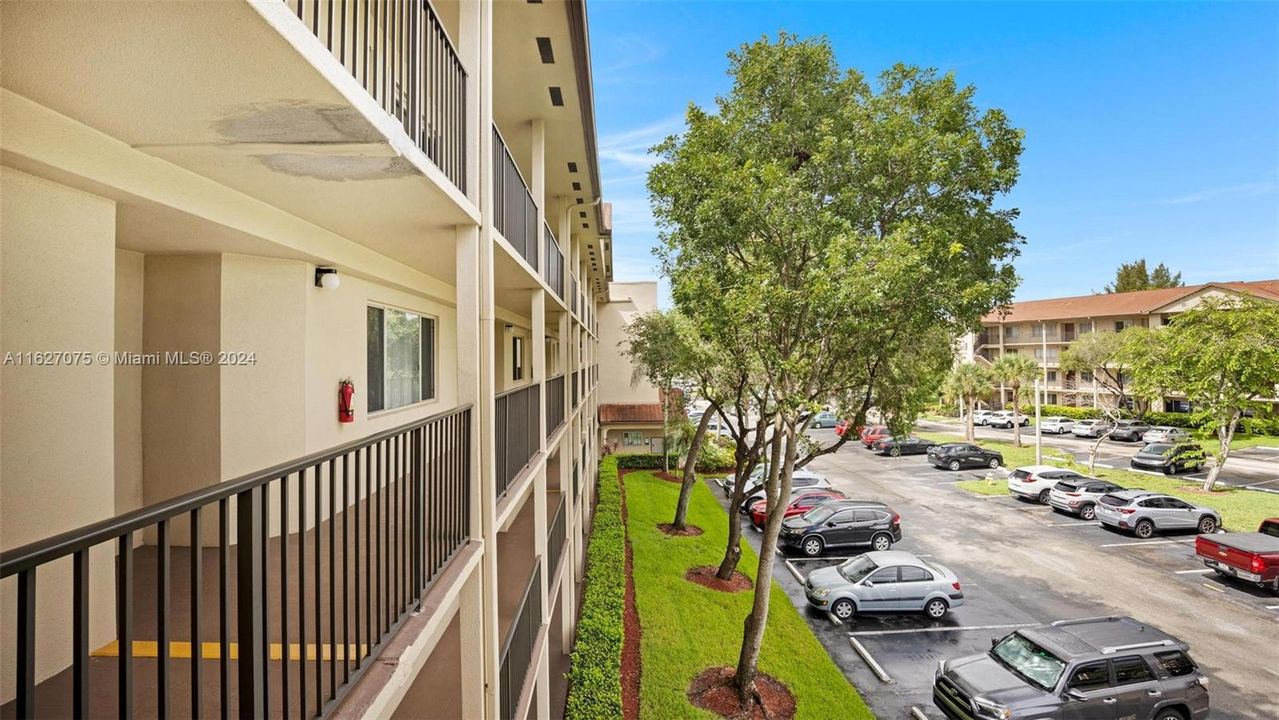 Balcony to Front Door