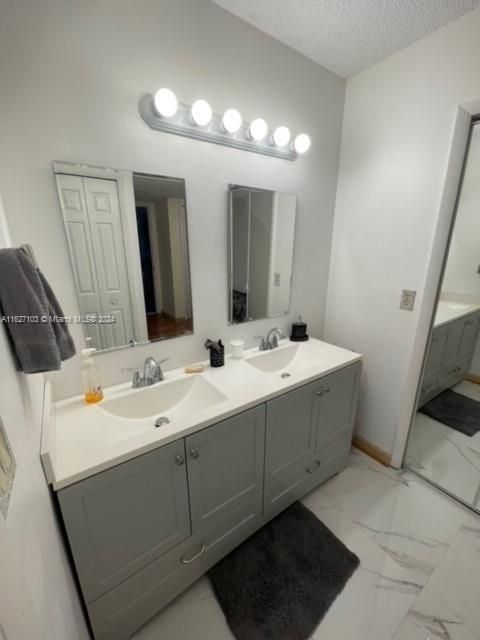 For Sale: $339,000 (2 beds, 2 baths, 1231 Square Feet)