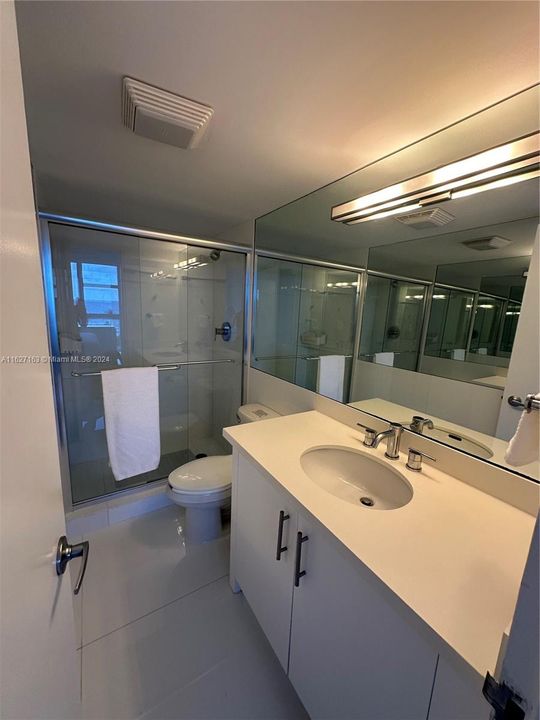 Active With Contract: $7,800 (2 beds, 2 baths, 1056 Square Feet)