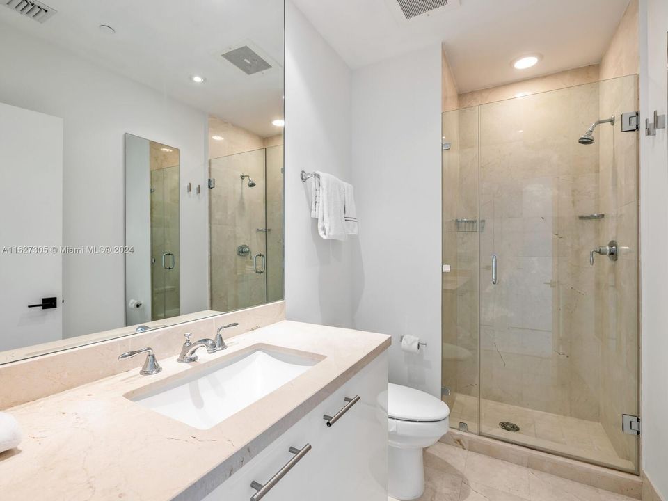 Active With Contract: $9,500 (2 beds, 2 baths, 1255 Square Feet)