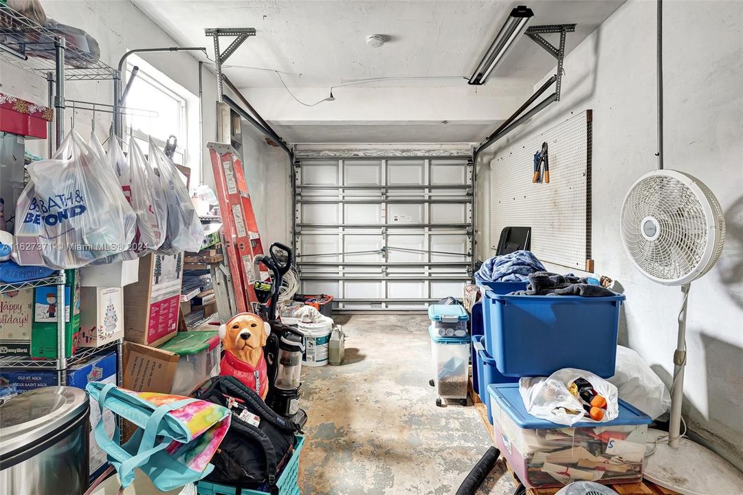 Recently Sold: $580,000 (3 beds, 2 baths, 1270 Square Feet)