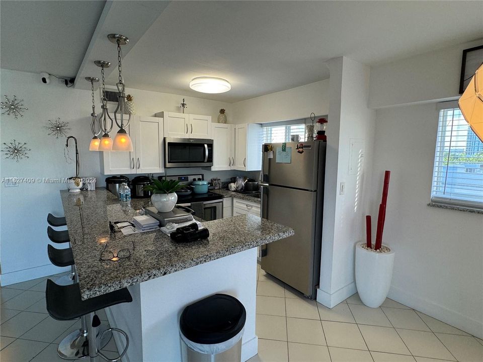 For Sale: $324,500 (2 beds, 2 baths, 1190 Square Feet)