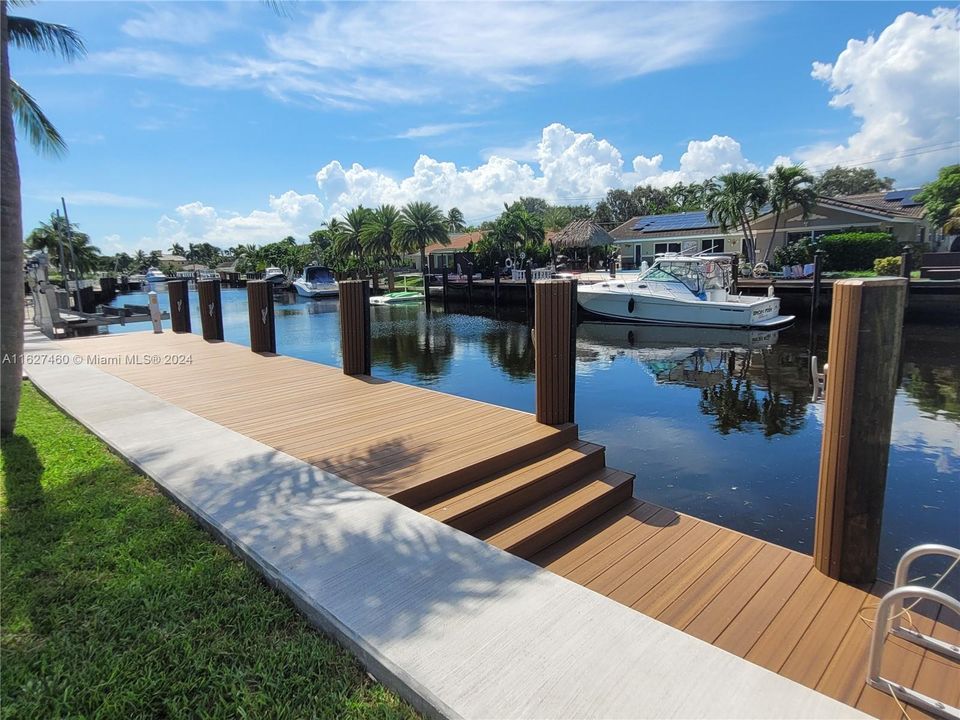 For Sale: $3,200,000 (4 beds, 3 baths, 2190 Square Feet)