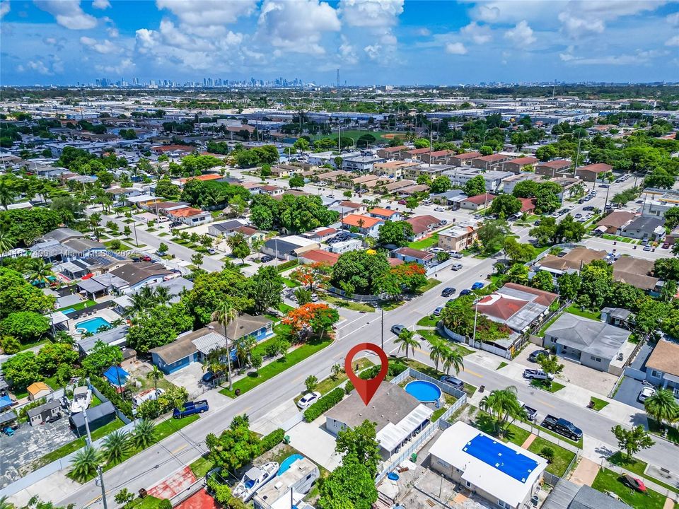 Active With Contract: $650,000 (3 beds, 1 baths, 1107 Square Feet)