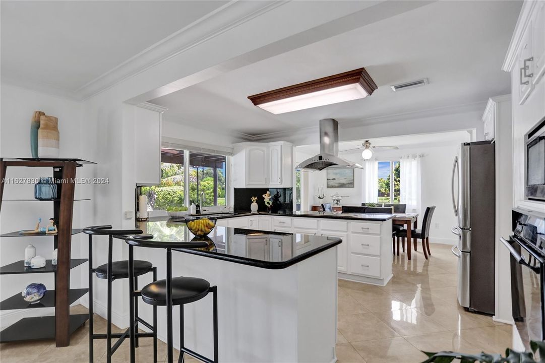 Recently Sold: $1,285,000 (4 beds, 2 baths, 2340 Square Feet)