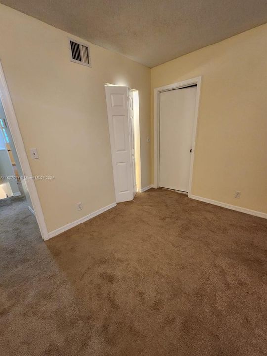 For Rent: $2,950 (2 beds, 2 baths, 1261 Square Feet)