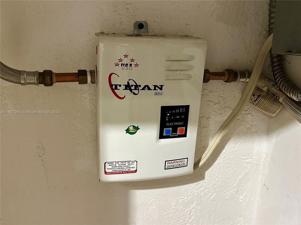 Tankless water heater