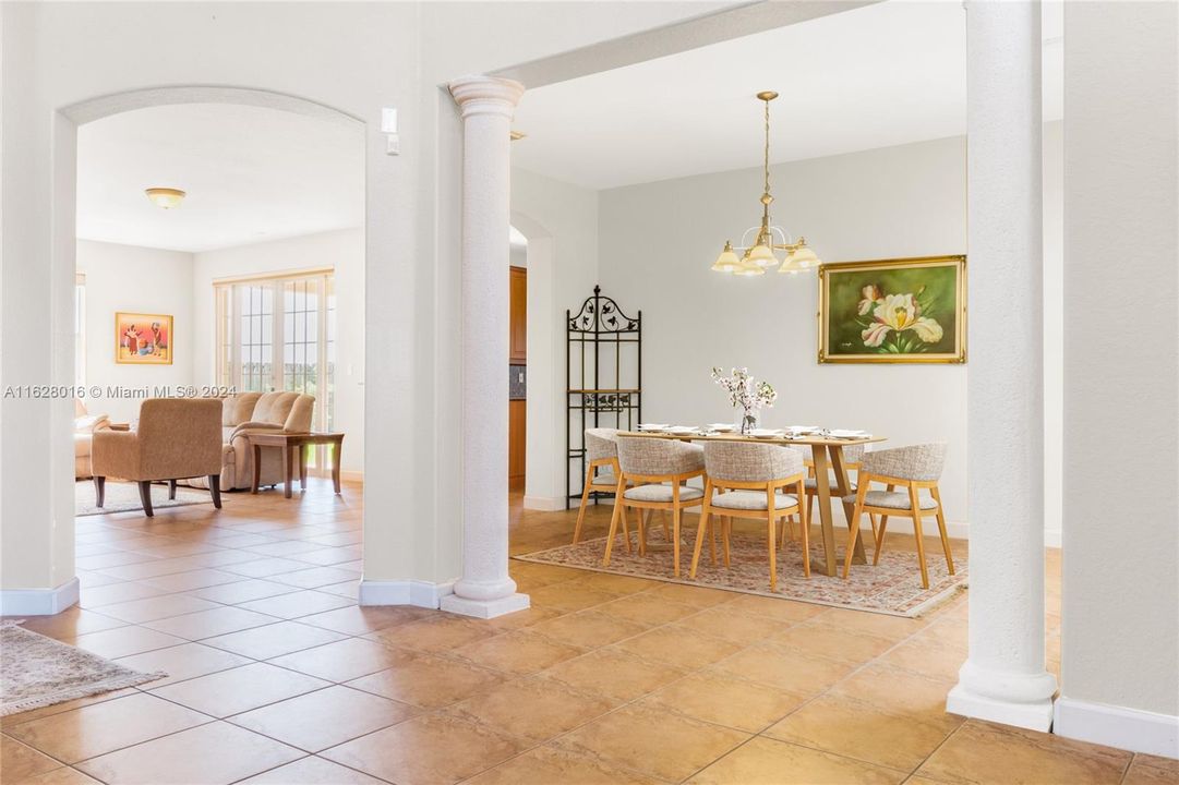 Recently Rented: $4,000 (4 beds, 3 baths, 2831 Square Feet)