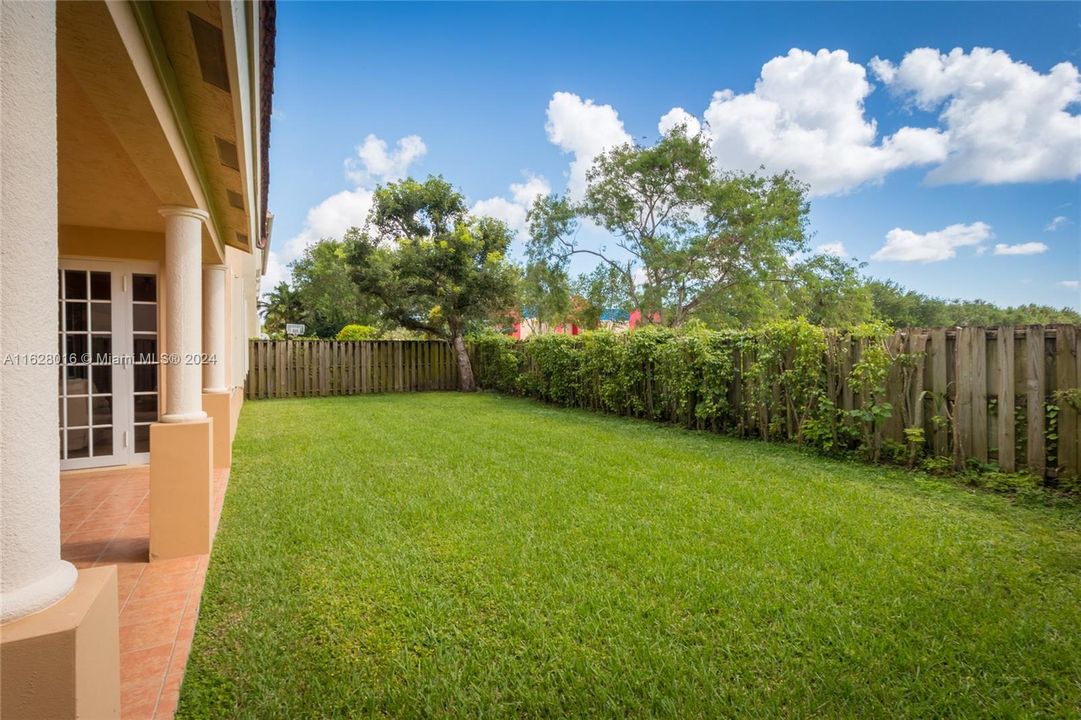 Recently Rented: $4,000 (4 beds, 3 baths, 2831 Square Feet)