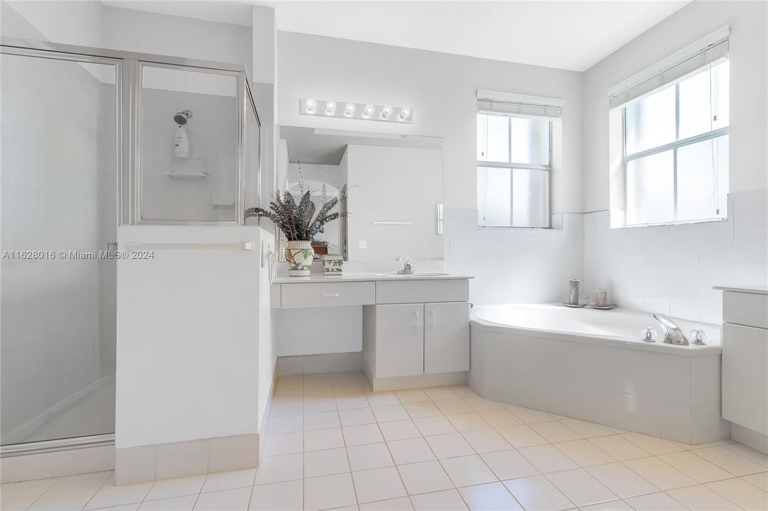 Recently Rented: $4,000 (4 beds, 3 baths, 2831 Square Feet)