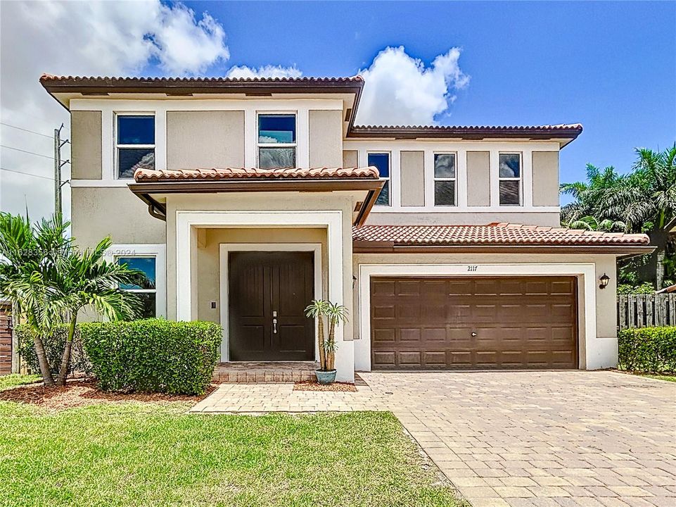 Recently Sold: $639,000 (5 beds, 4 baths, 2980 Square Feet)