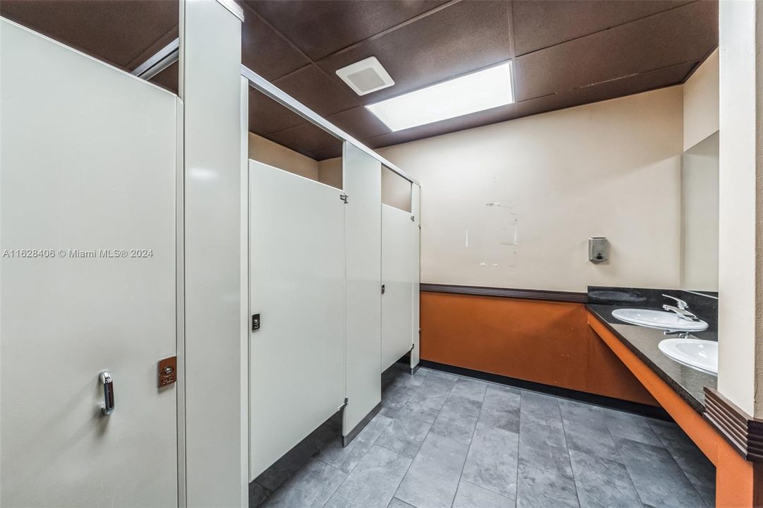 For Rent: $10,000 (0 beds, 0 baths, 0 Square Feet)