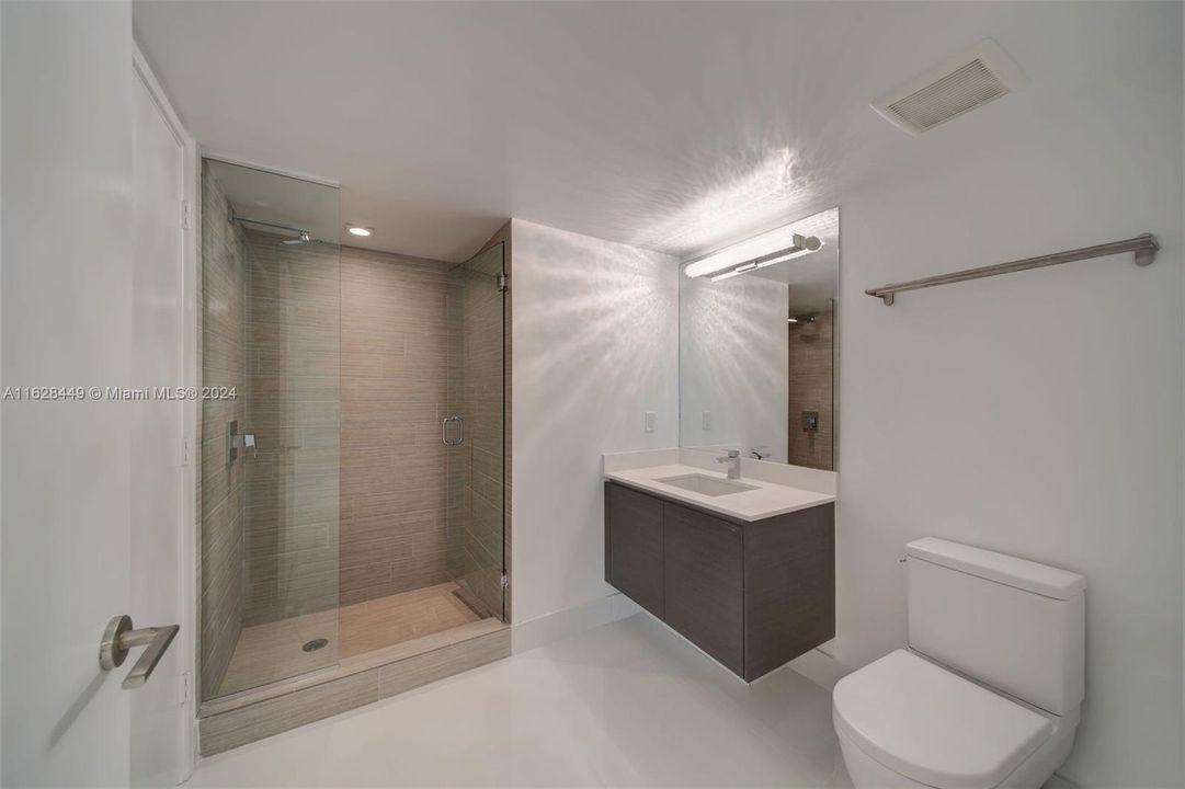 For Sale: $1,248,000 (2 beds, 3 baths, 1524 Square Feet)