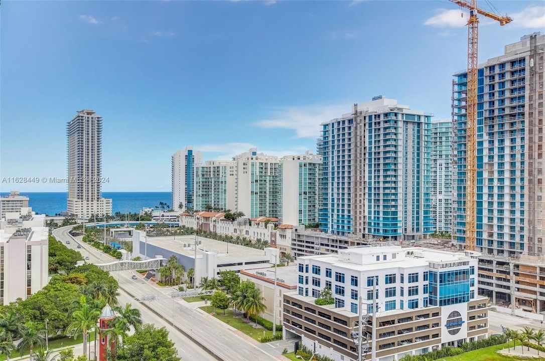 For Sale: $1,248,000 (2 beds, 3 baths, 1524 Square Feet)