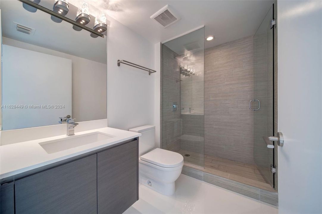 For Sale: $1,248,000 (2 beds, 3 baths, 1524 Square Feet)
