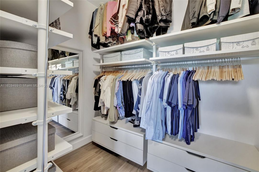 Walk in Closet