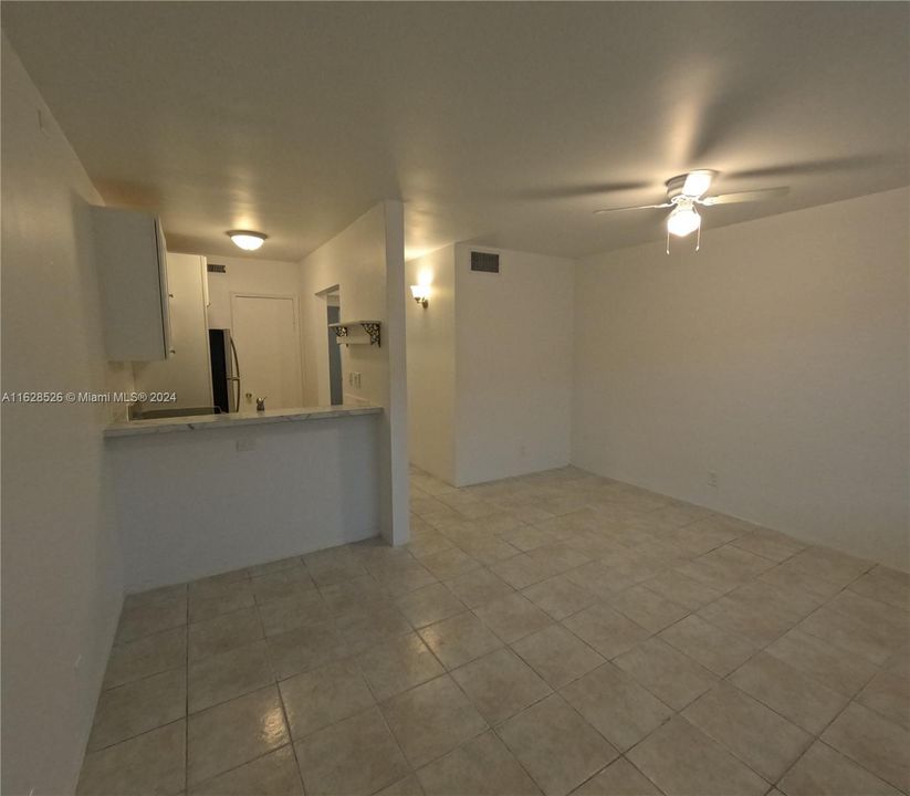 Recently Rented: $1,750 (1 beds, 1 baths, 485 Square Feet)